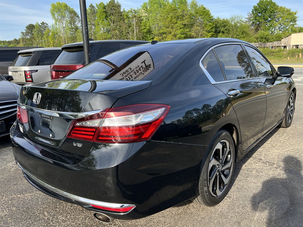 2016 Honda Accord - $15,995