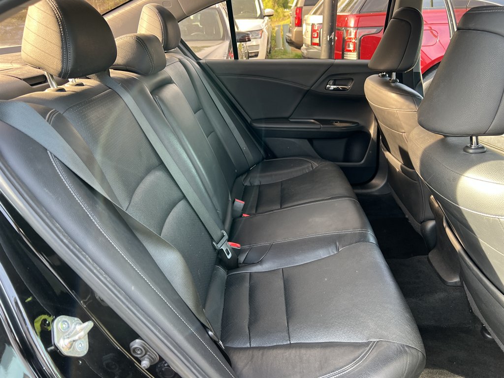 2016 Honda Accord - $15,995