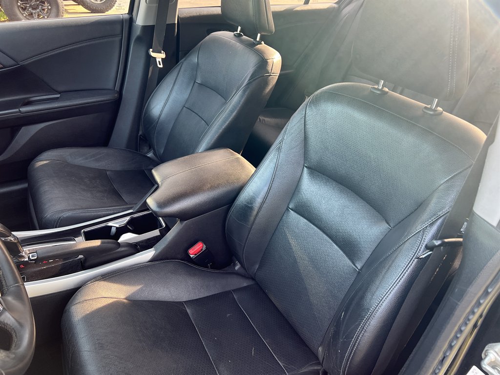 2016 Honda Accord - $15,995