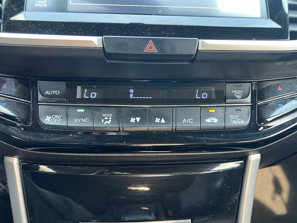 2016 Honda Accord - $15,995