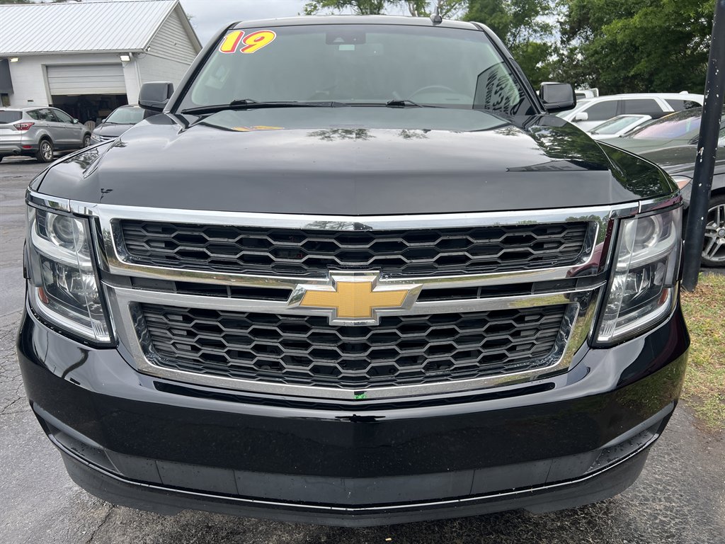 2019 Chevrolet Suburban - $24,995