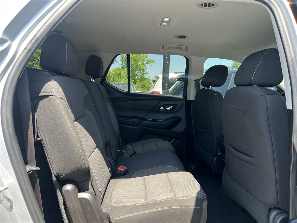 2021 Chevrolet Traverse - $15,995