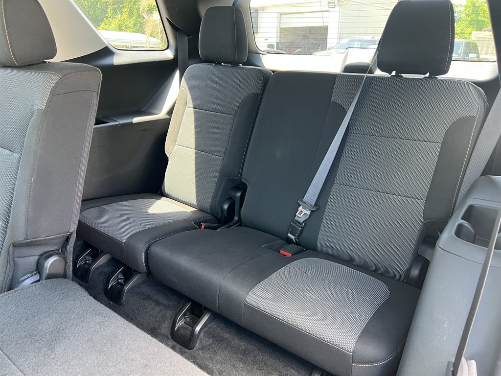 2021 Chevrolet Traverse - $15,995