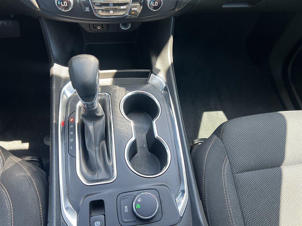 2021 Chevrolet Traverse - $15,995