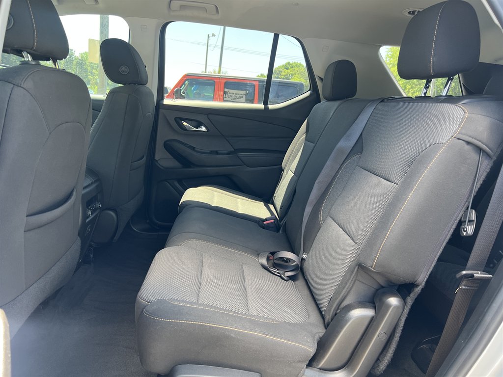 2021 Chevrolet Traverse - $15,995