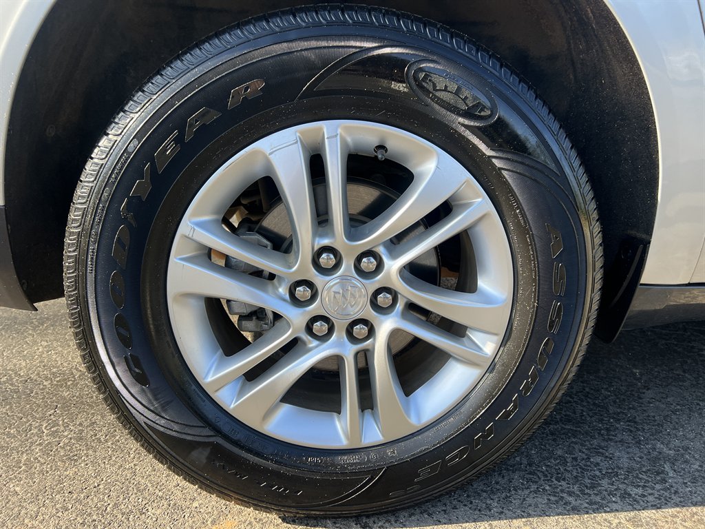 2018 Buick Enclave - $15,500