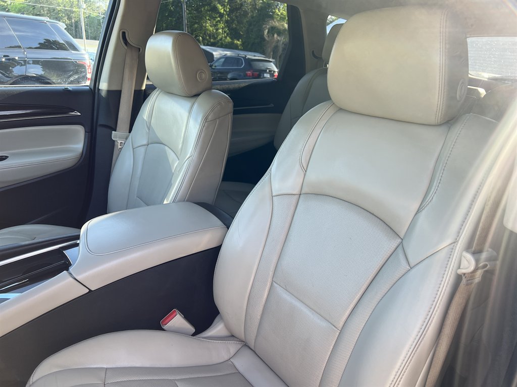 2018 Buick Enclave - $15,500