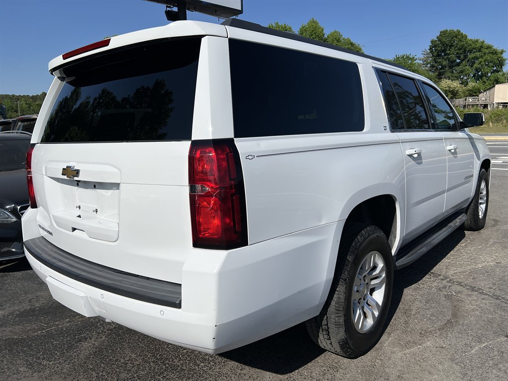 2017 Chevrolet Suburban - $22,600