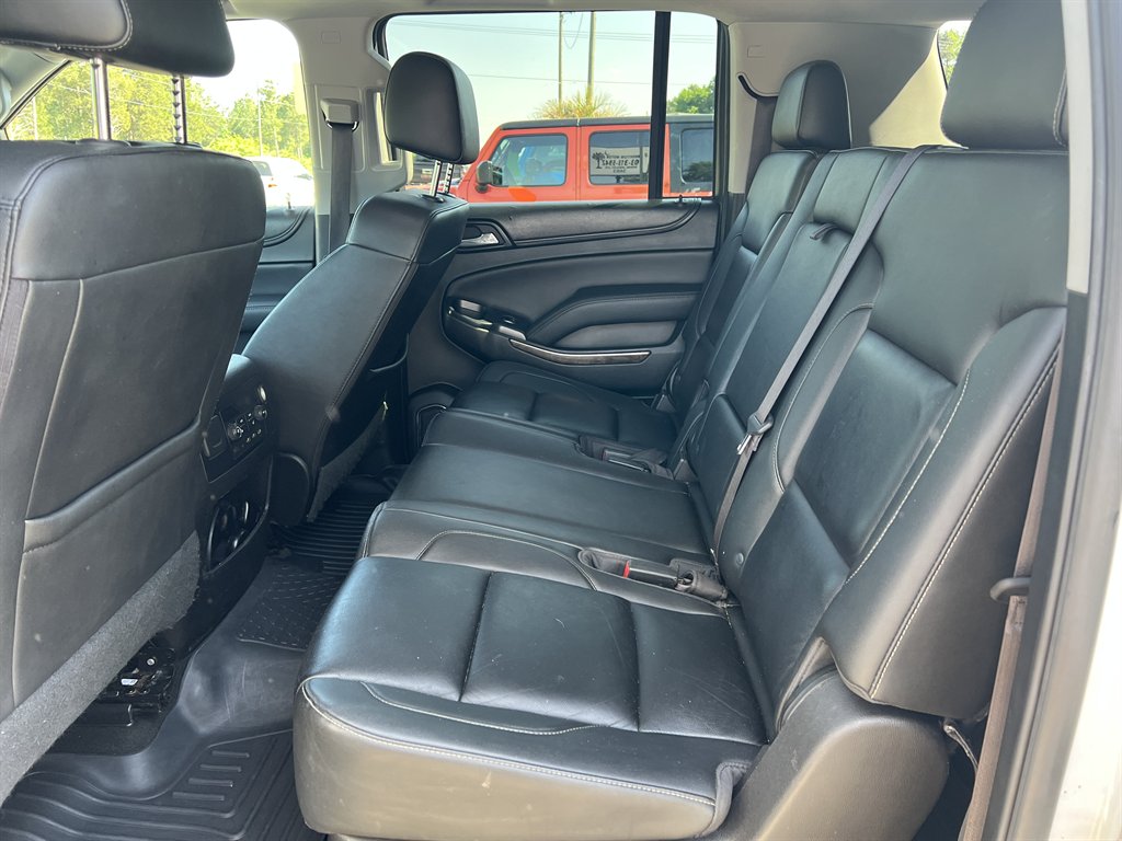 2017 Chevrolet Suburban - $22,600