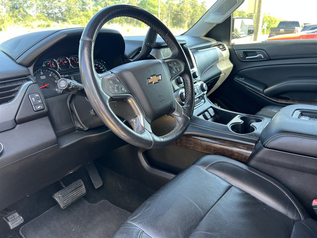 2017 Chevrolet Suburban - $22,600