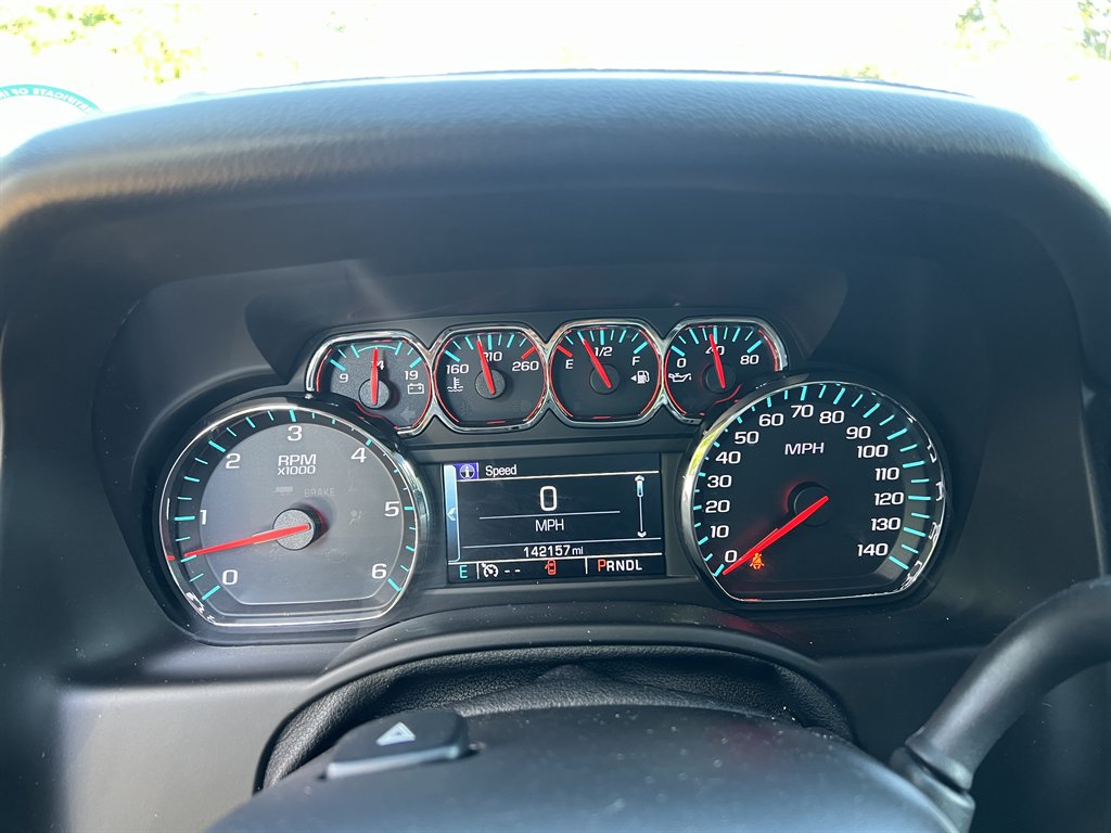 2017 Chevrolet Suburban - $22,600