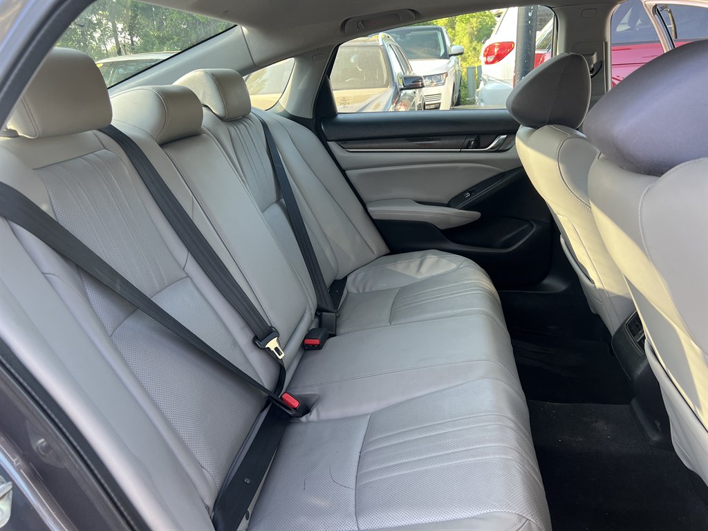 2018 Honda Accord - $16,995