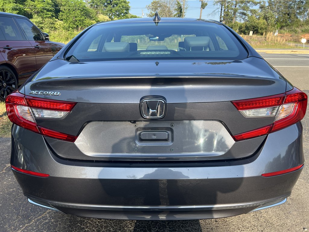 2018 Honda Accord - $16,995