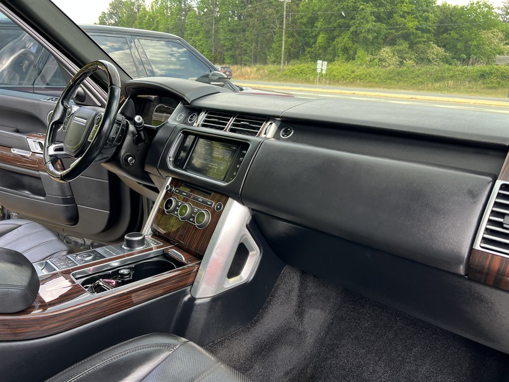 2016 Land Rover Range Rover - $20,995