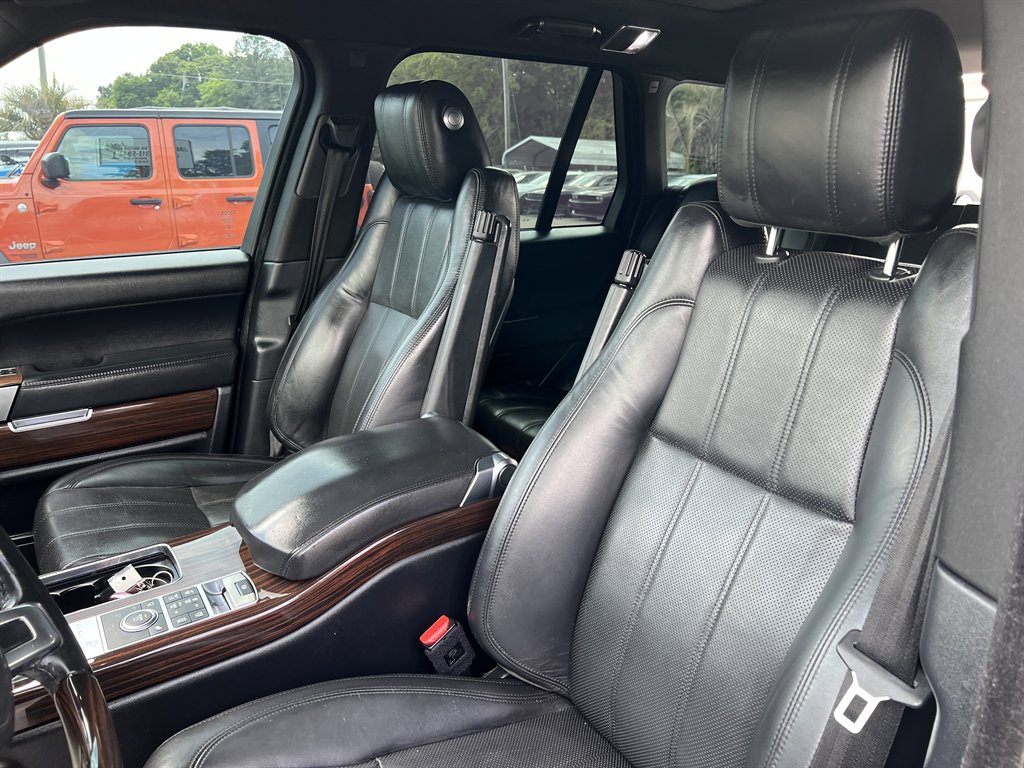 2016 Land Rover Range Rover - $20,995