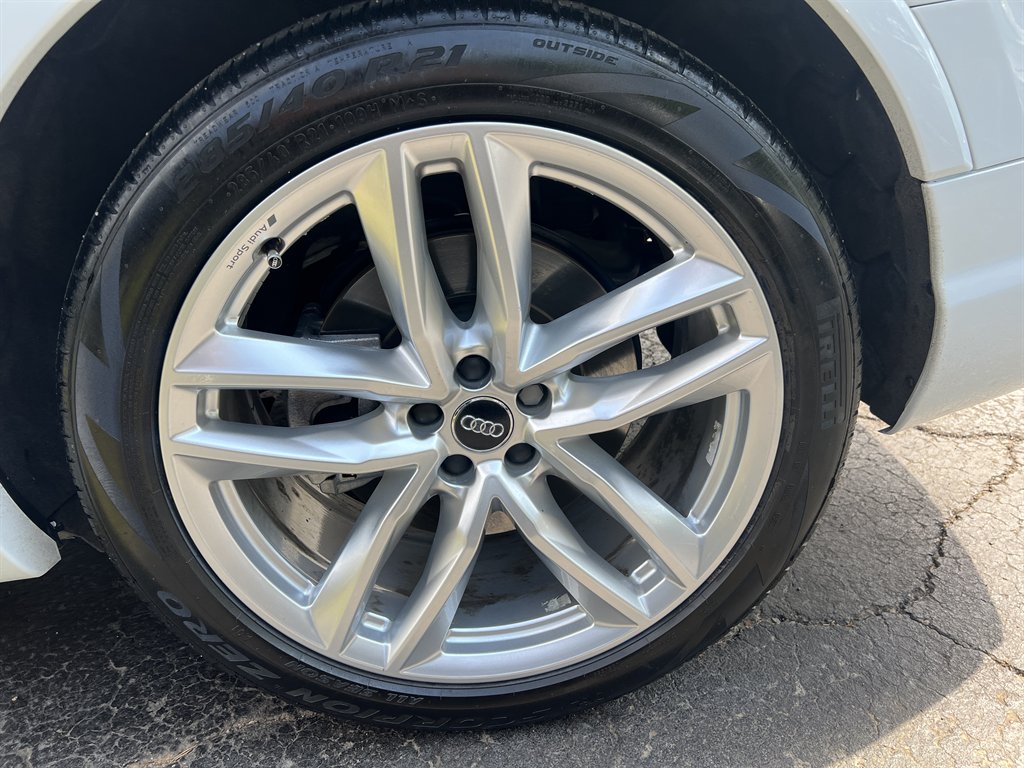 2018 Audi Q7 - $19,995