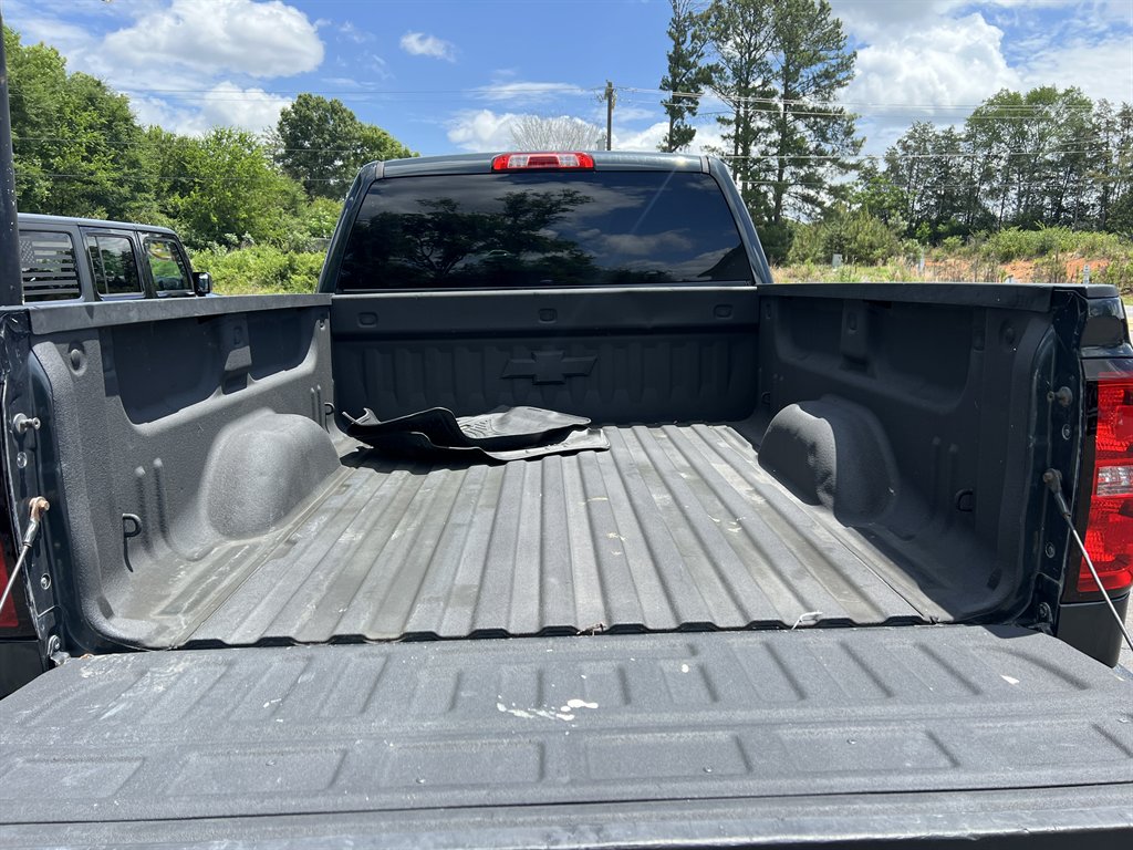 2017 Chevrolet Silverado 1500 - $17,995