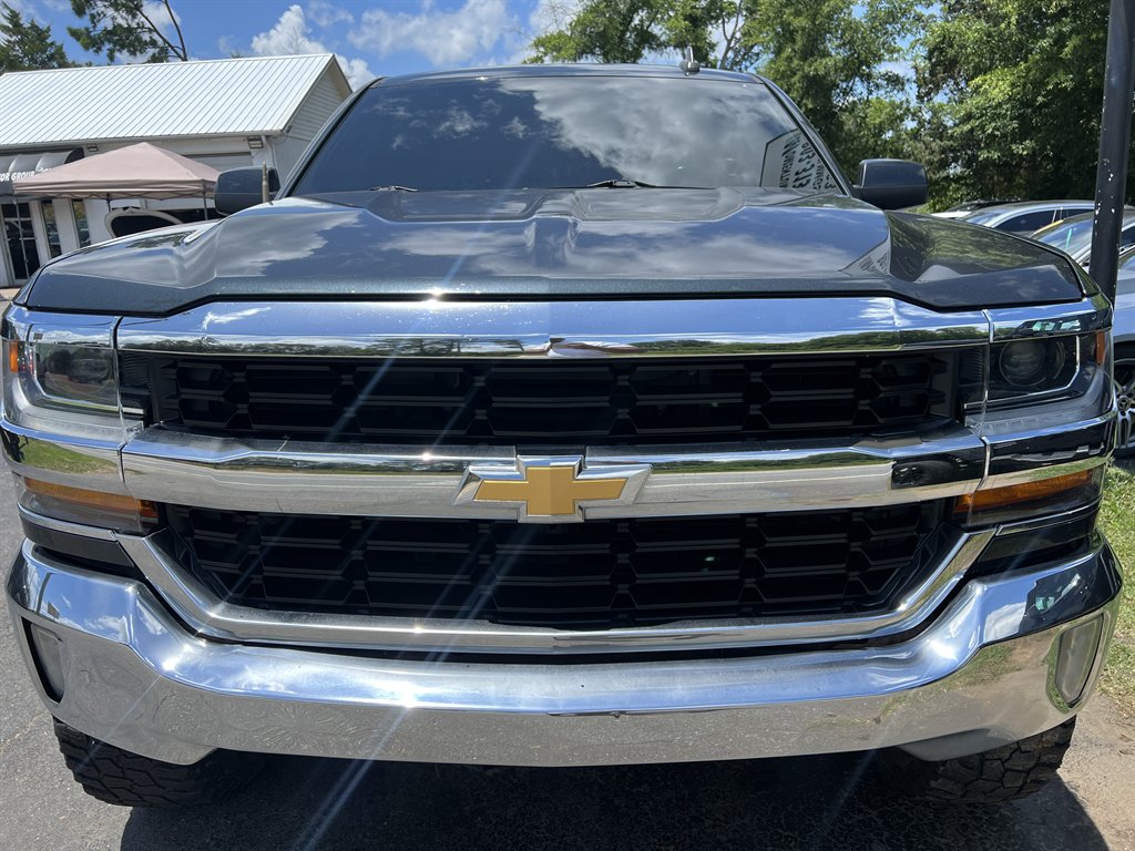 2017 Chevrolet Silverado 1500 - $17,995