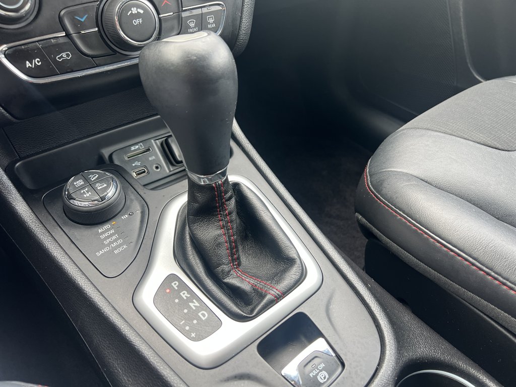 2017 Jeep Cherokee - $16,995