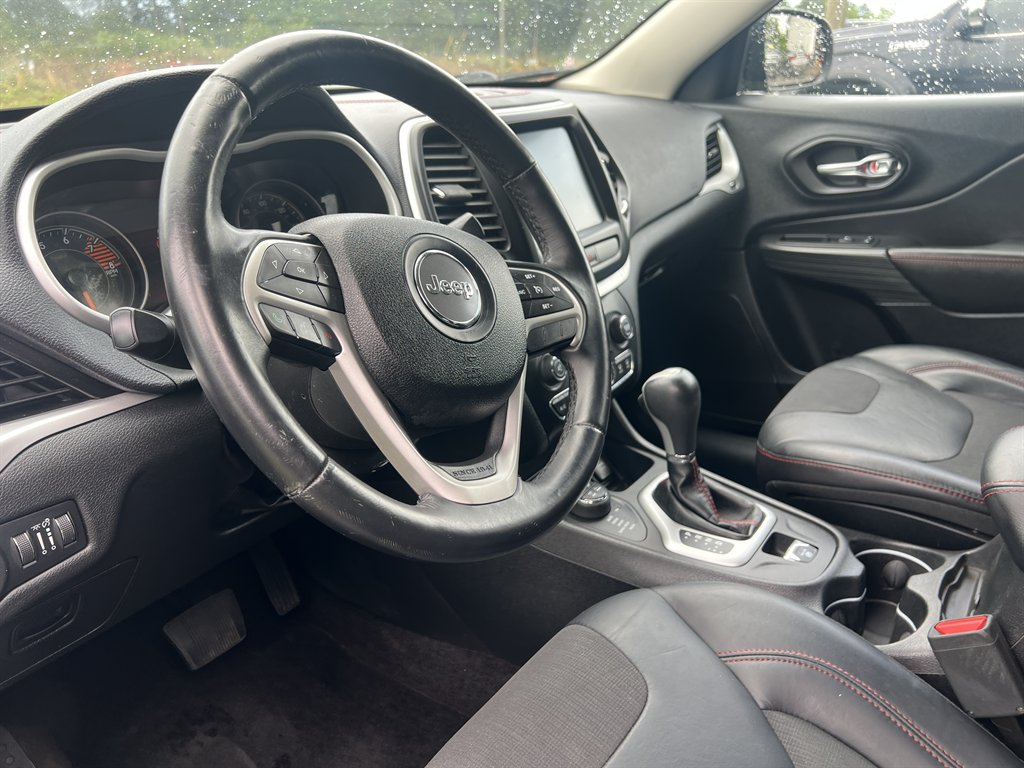 2017 Jeep Cherokee - $16,995