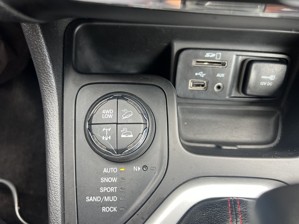 2017 Jeep Cherokee - $16,995