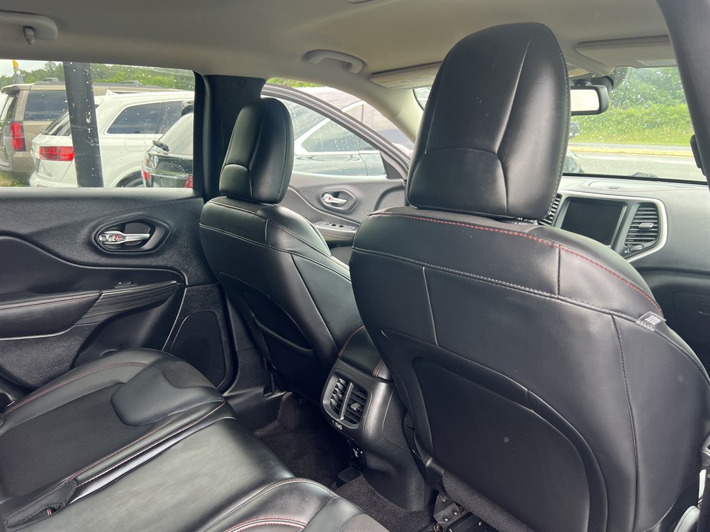 2017 Jeep Cherokee - $16,995