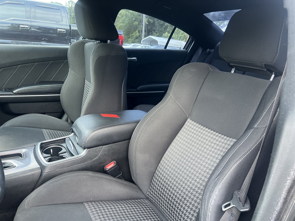 2019 Dodge Charger - $21,995