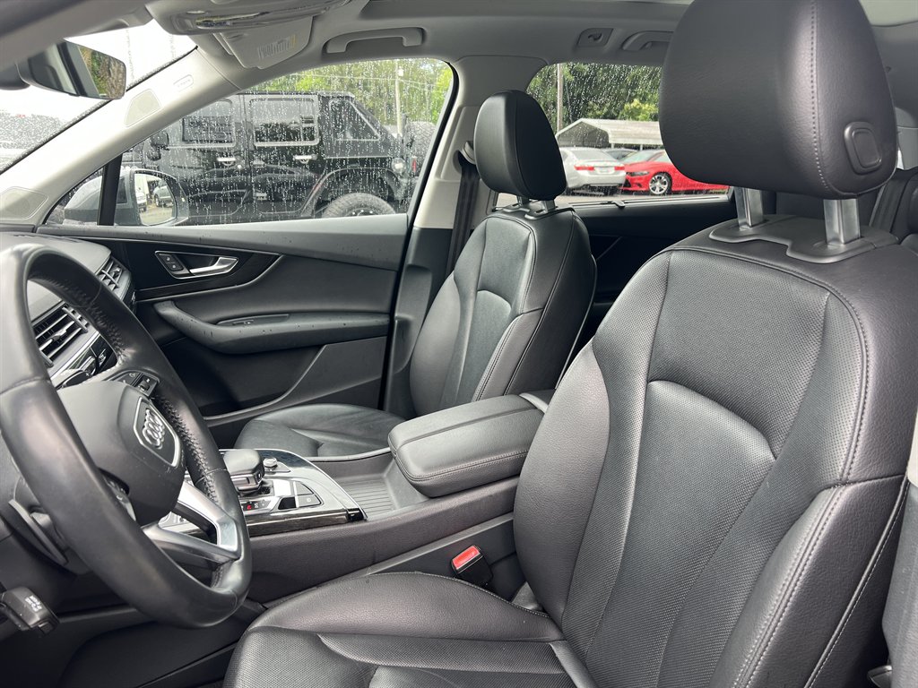 2019 Audi Q7 - $19,995