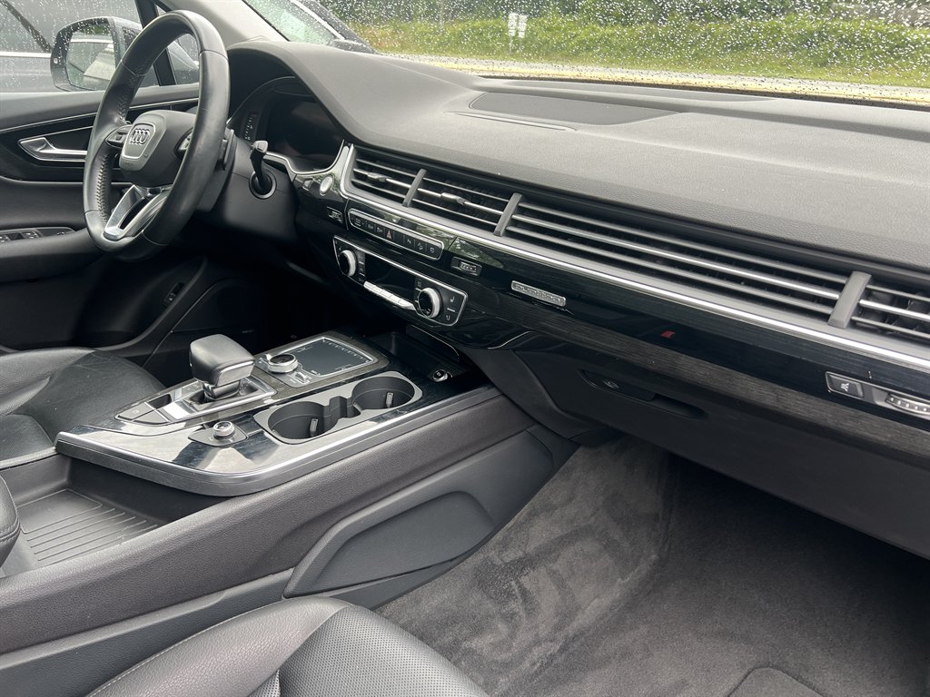2019 Audi Q7 - $19,995