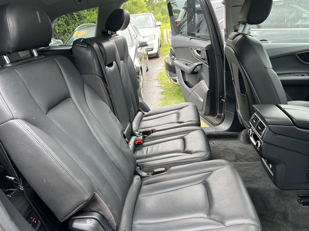2019 Audi Q7 - $19,995