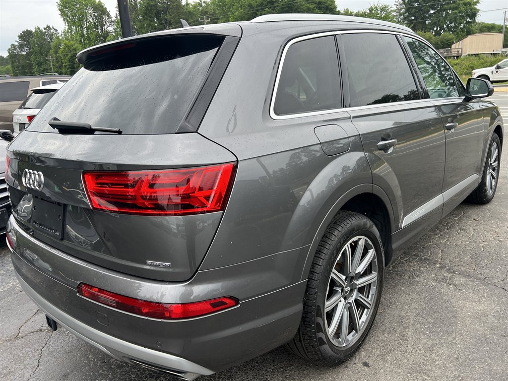 2019 Audi Q7 - $19,995