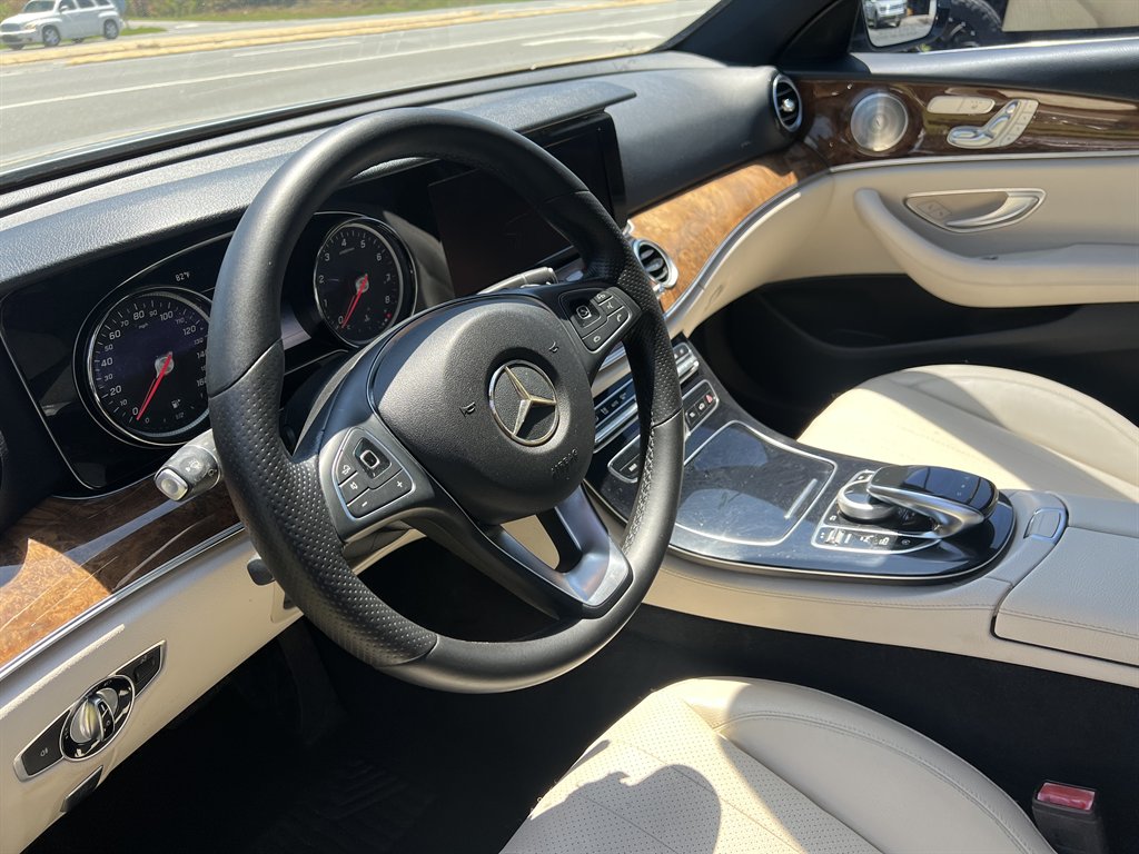 2018 Mercedes-Benz E-Class - $21,995