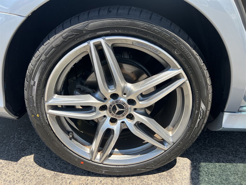 2018 Mercedes-Benz E-Class - $21,995