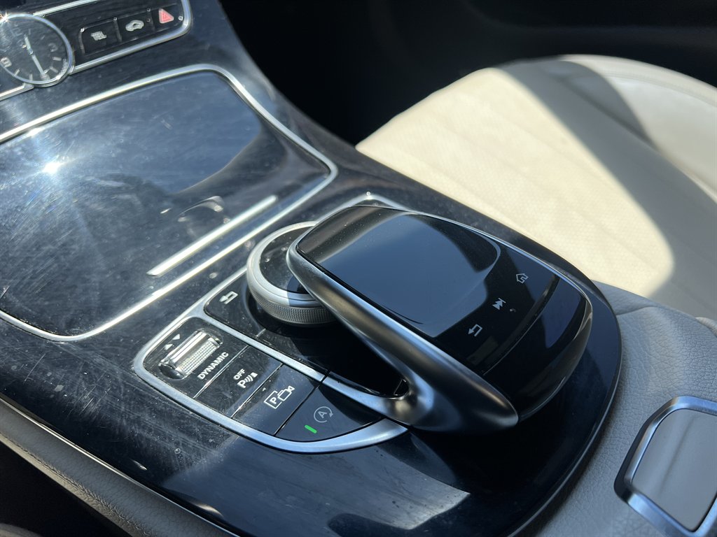 2018 Mercedes-Benz E-Class - $21,995