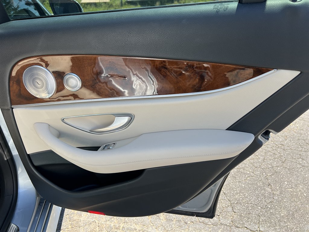 2018 Mercedes-Benz E-Class - $21,995