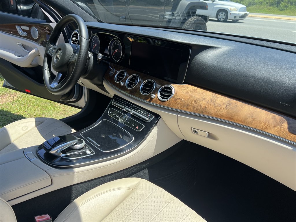 2018 Mercedes-Benz E-Class - $21,995