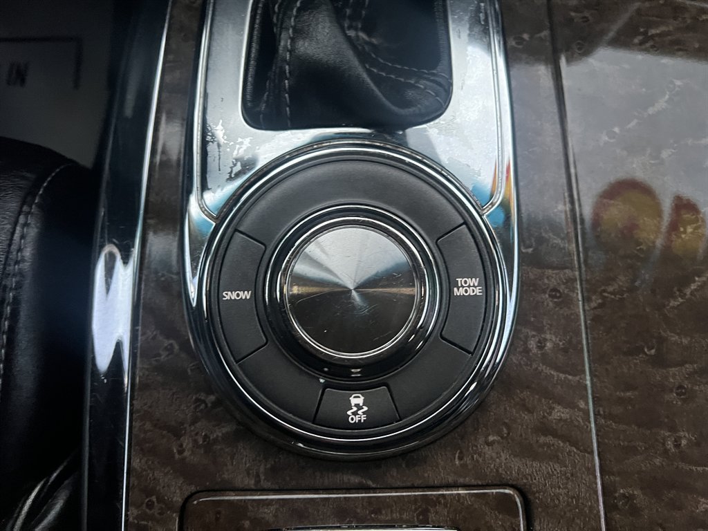 2016 INFINITI QX80 - $17,500