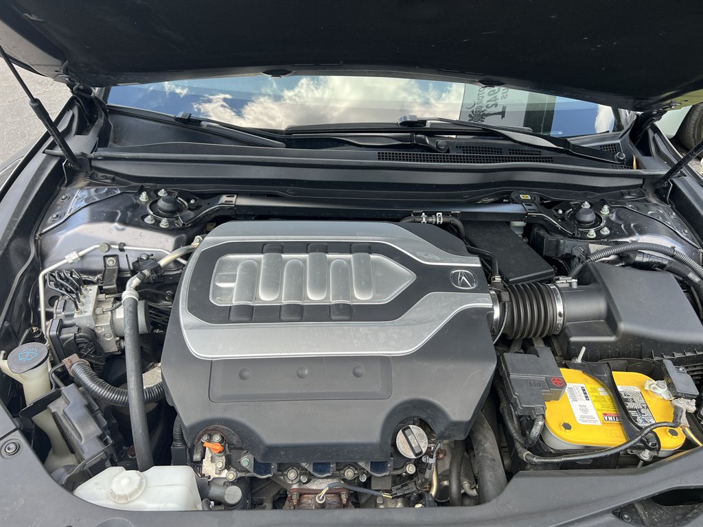 2018 Acura RL - $28,995