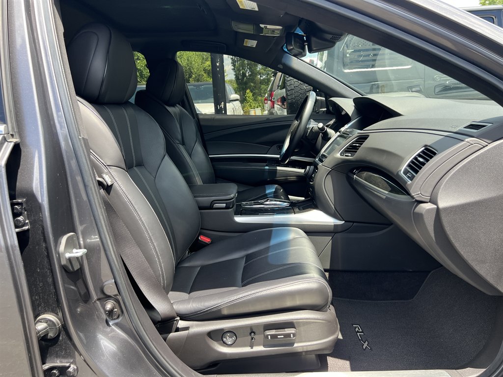 2018 Acura RL - $28,995