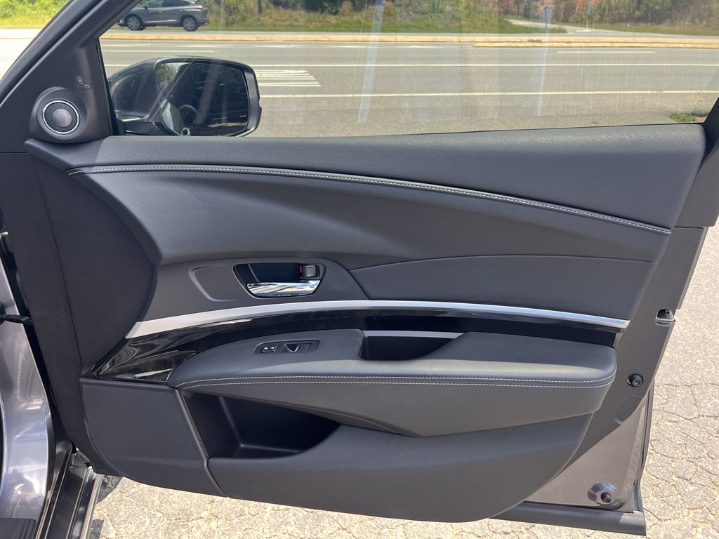 2018 Acura RL - $28,995