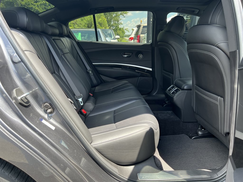 2018 Acura RL - $28,995