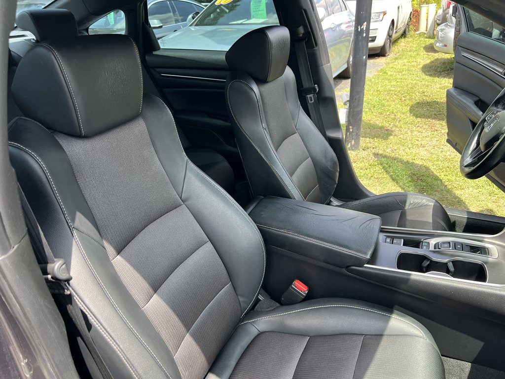 2018 Honda Accord - $16,995