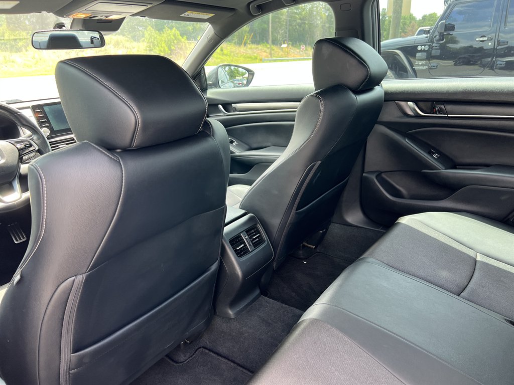 2018 Honda Accord - $16,995