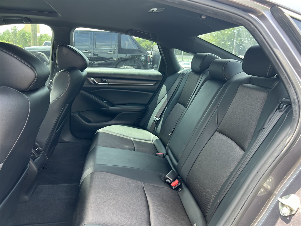 2018 Honda Accord - $16,995