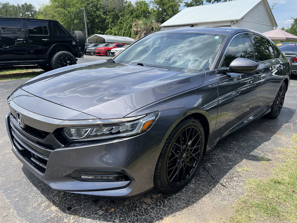 2018 Honda Accord - $16,995