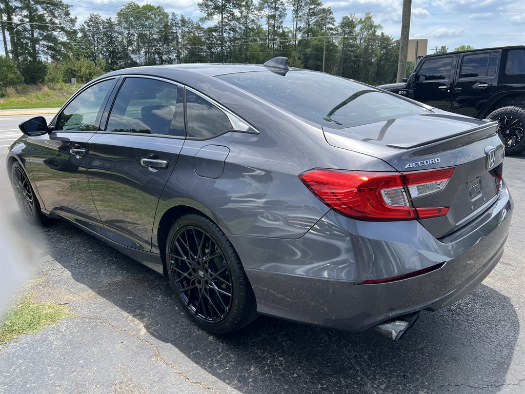 2018 Honda Accord - $16,995