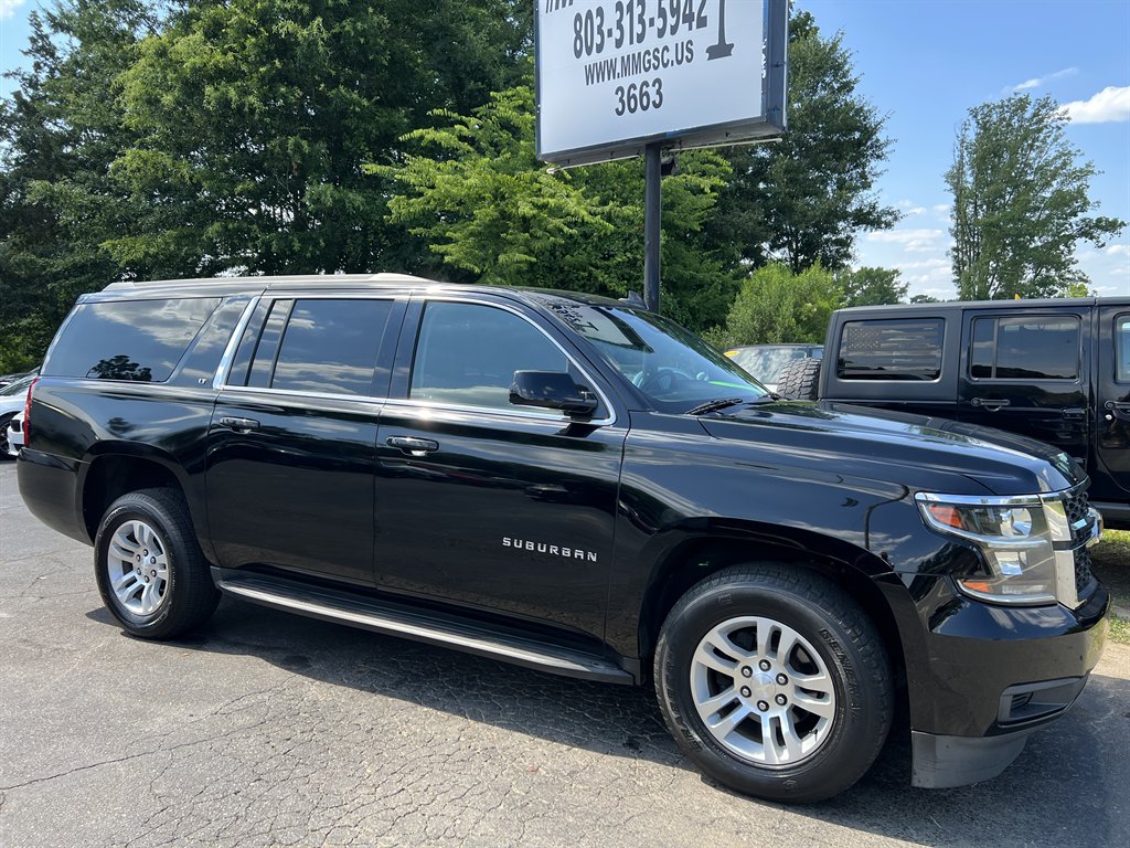 2019 Chevrolet Suburban - $16,995