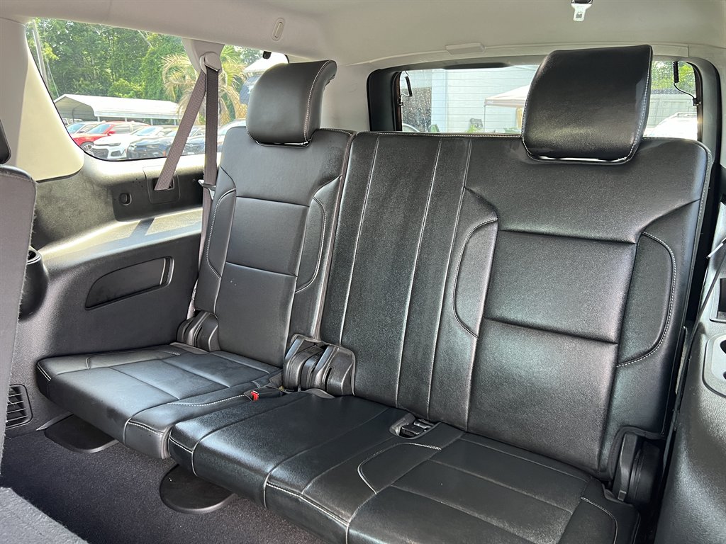 2019 Chevrolet Suburban - $16,995