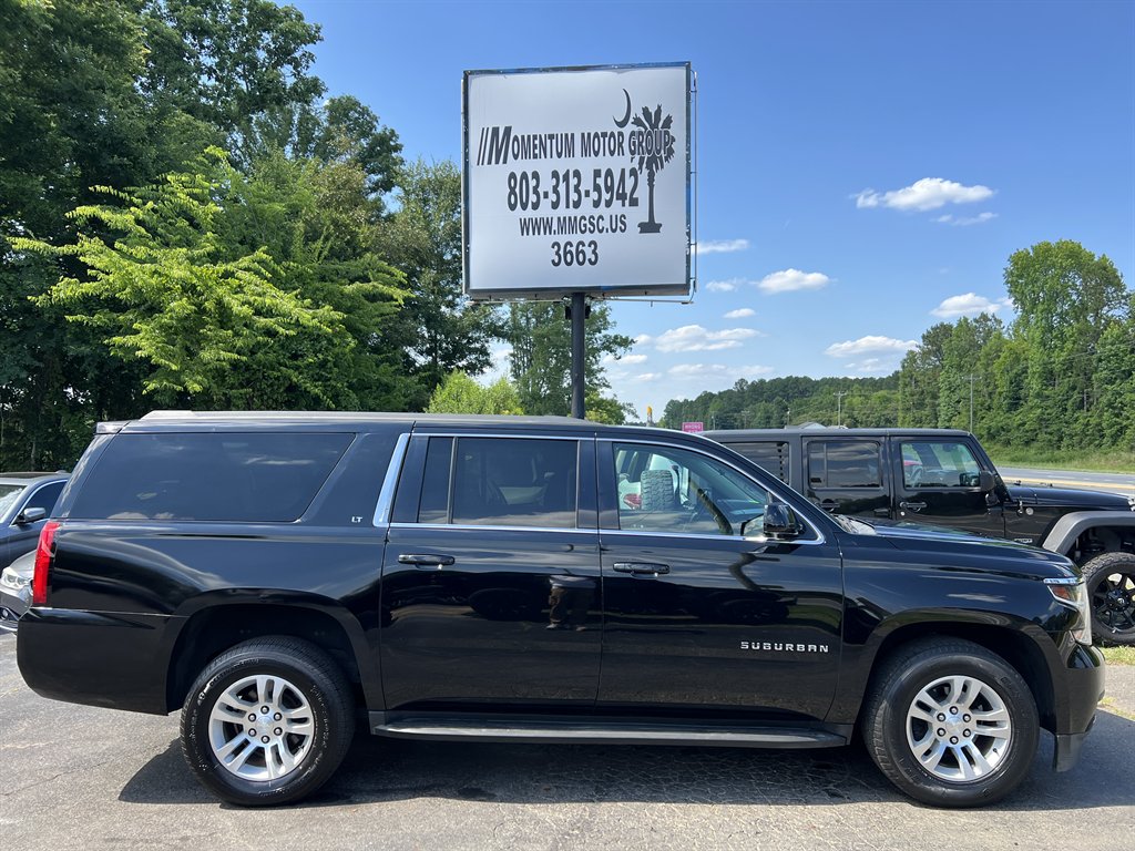 2019 Chevrolet Suburban - $16,995