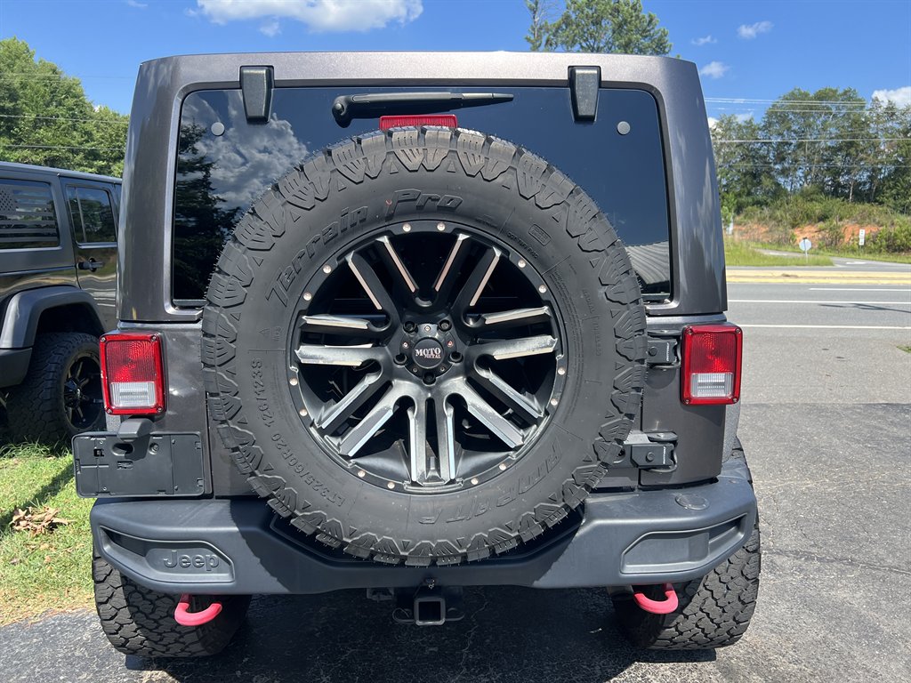 2016 Jeep Wrangler - $24,995